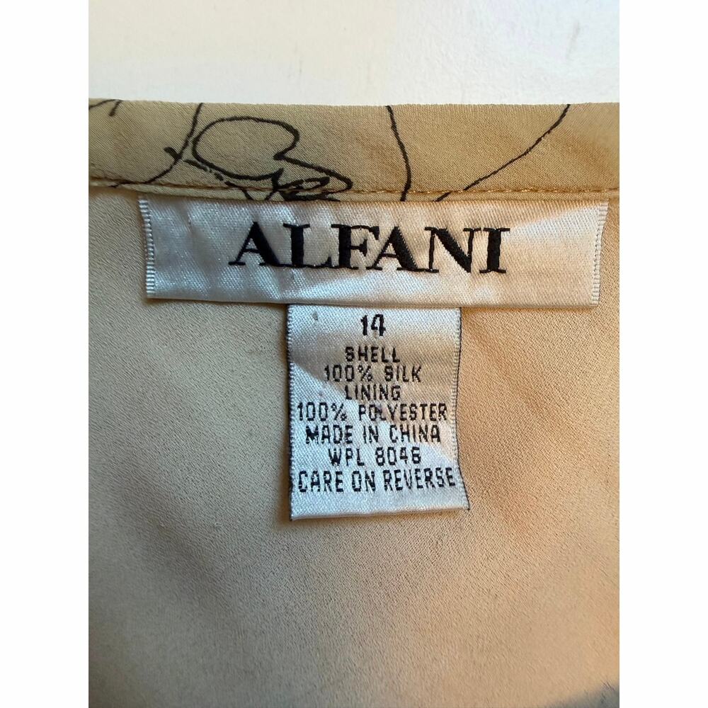 Vintage Alfani Womens Size 14 100% silk Midi Wrap Skirt Lined Tan Black Floral - Picture 6 of 13